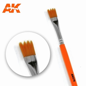 AK Saw Shape Synthetic Brush AK576